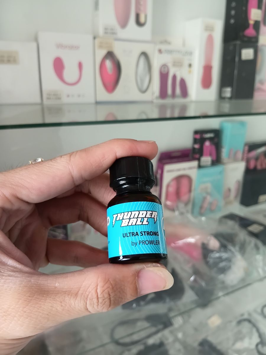 Poppers Thunder Ball Ultra Strong 10ml – Chai Hít Tăng Khoái Cảm Nhanh Cho Top Và Bot Tại Shop Bao Cao Su Bạc Liêu
