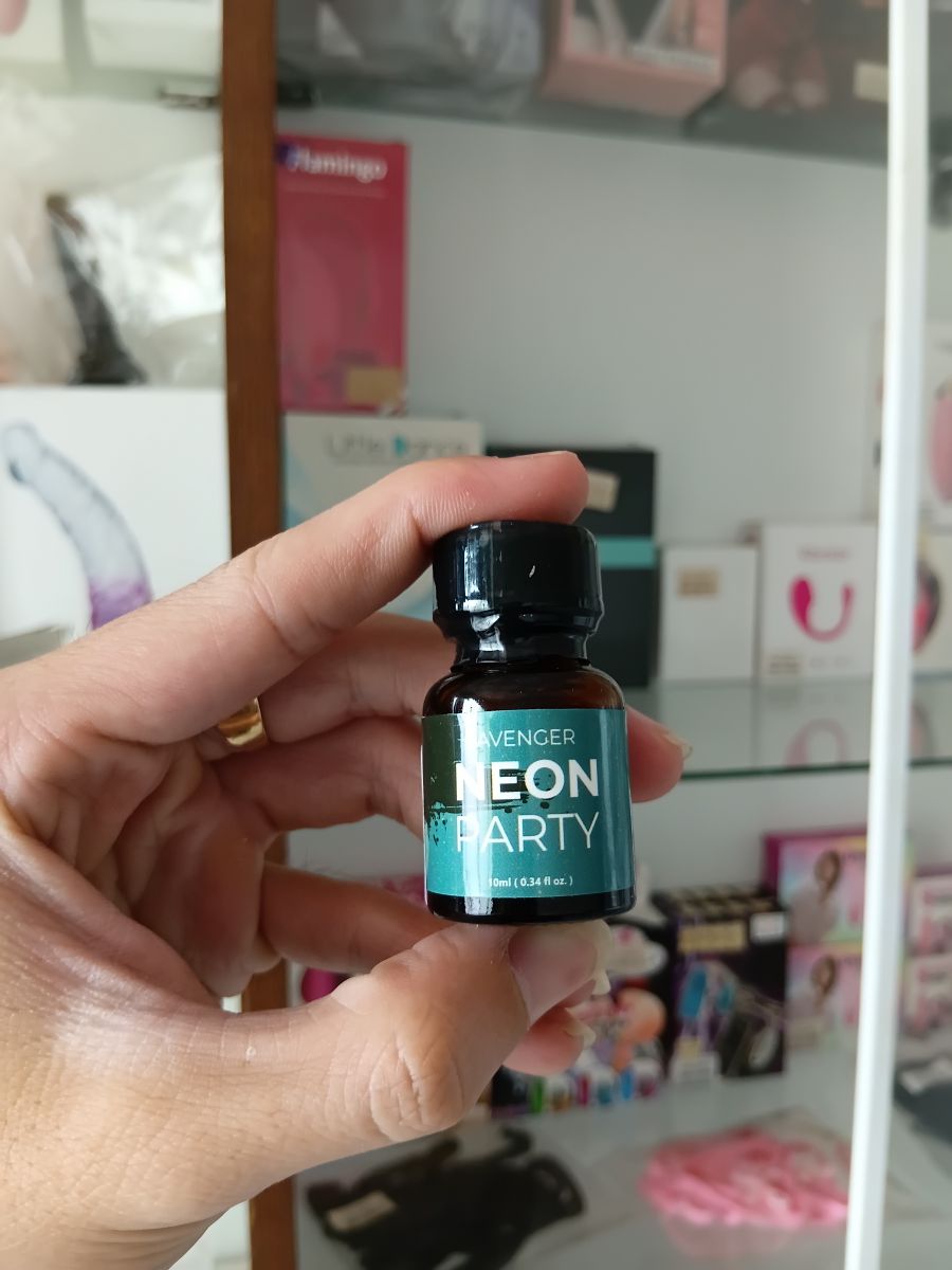 Poppers Neon Party Xanh - PWD USA 10ml Chính Hãng Tại Bao Cao Su Bạc Liêu